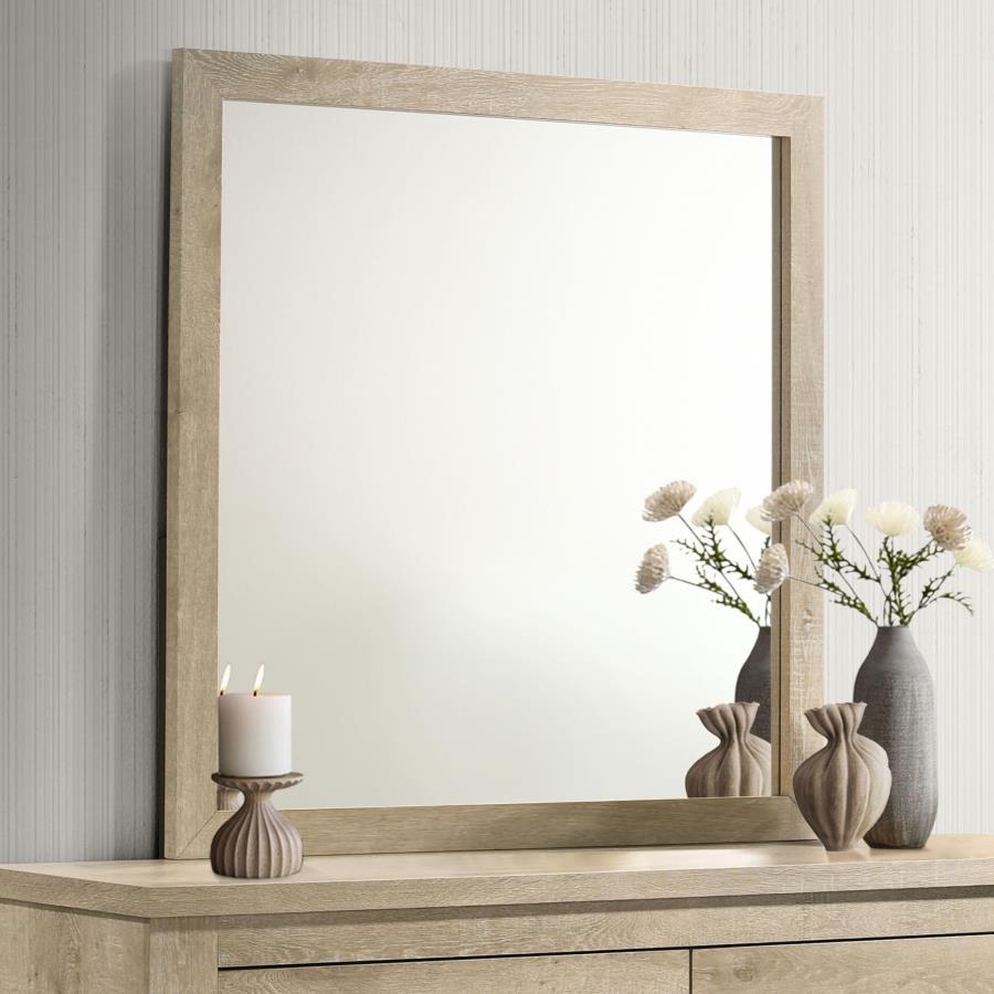 Oakglen Dresser Mirror in Weathered Oak – Rectangular Bedroom Mirror with Sturdy Frame, Scratch-Resistant Veneer & Rustic Transitional Style