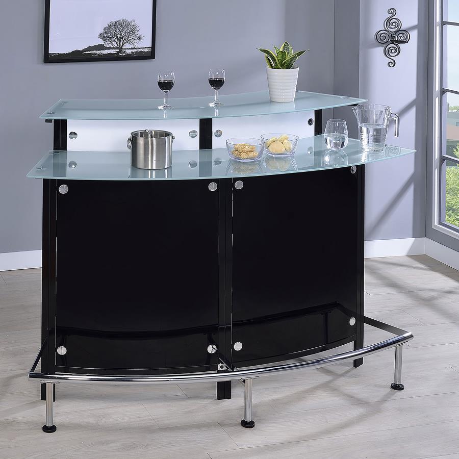 Keystone Curved Glass Top Home Bar Wine Cabinet in Black – Modern Chrome Accents, Dual-Tier Glass Shelves & Metal Footrest for Entertaining