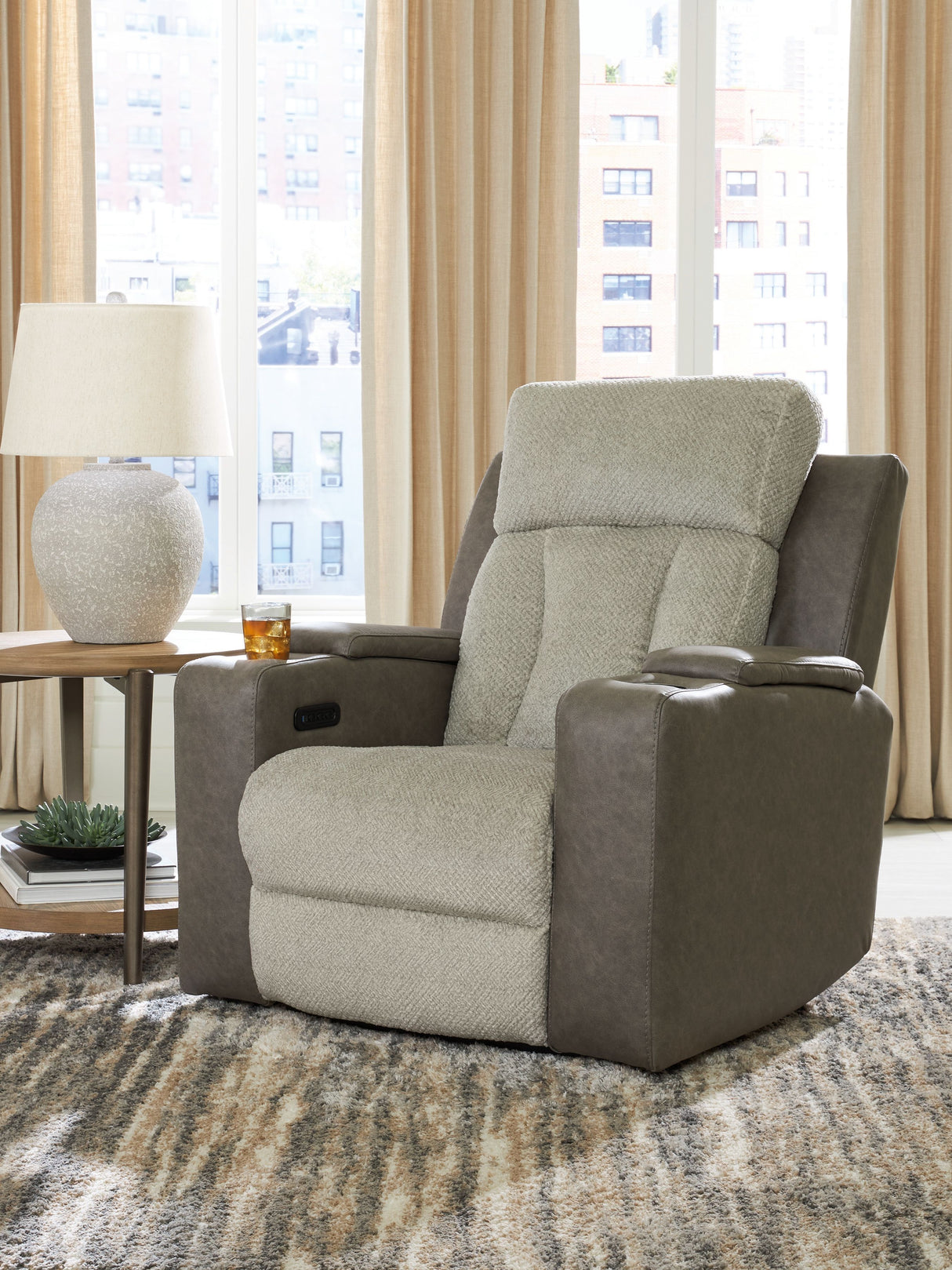 WhipLash - Power Recliner With Adj Headrest - Sisal
