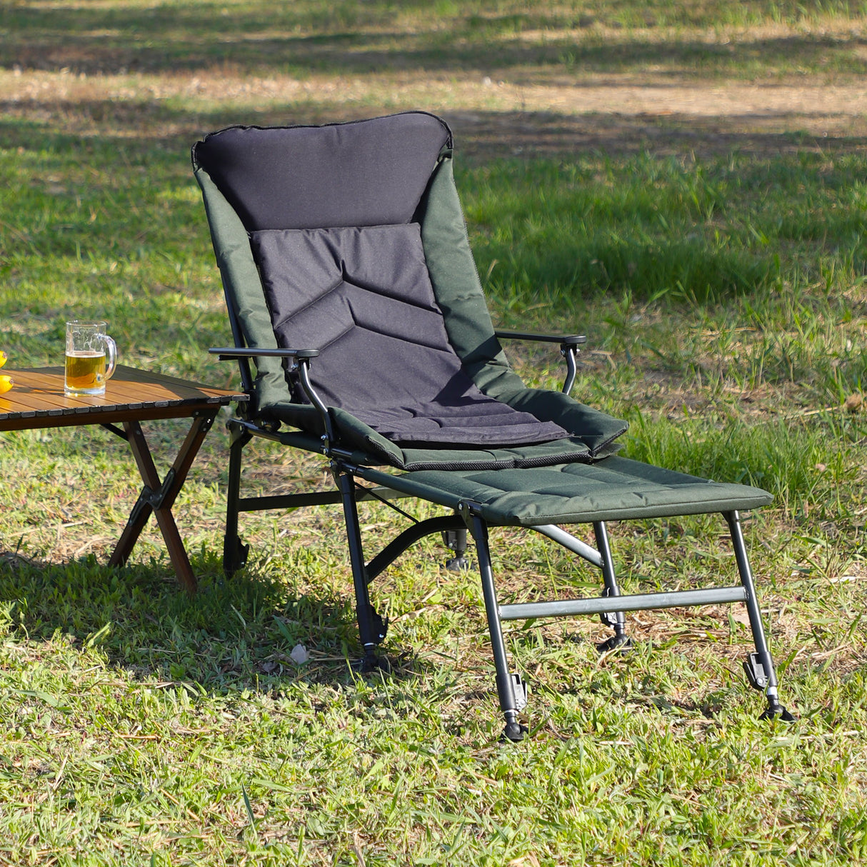 Camping Lounge Chair With Detachable Footrest, Portable Folding Reclining Camping Chair With Adjustable Backrest For Indoor And Outdoor Camping Beach Hiking Fishing - Green / Black