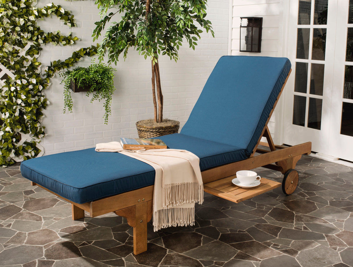 NEWPORT LOUNGE CHAIR /NATURAL/NAVY CUSHION