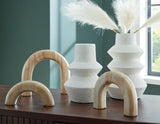Maddwarth - White / Natural Brown - Accessory Set (Set of 5)